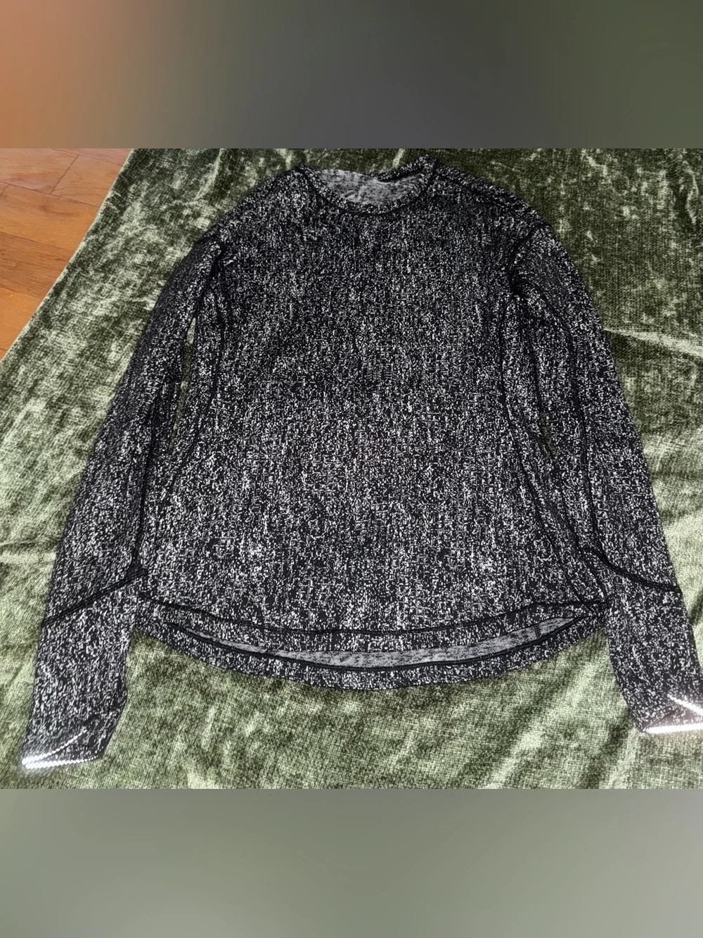 Lululemon Outrun Long Sleeve Believe sz 4 or 6